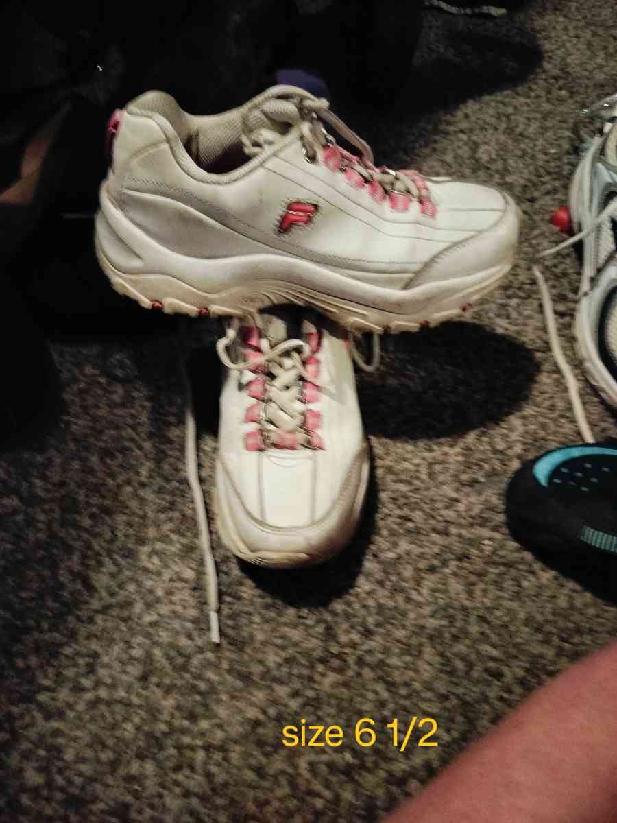 womens shoes - Fayette, Ohio - FleaMarketBay