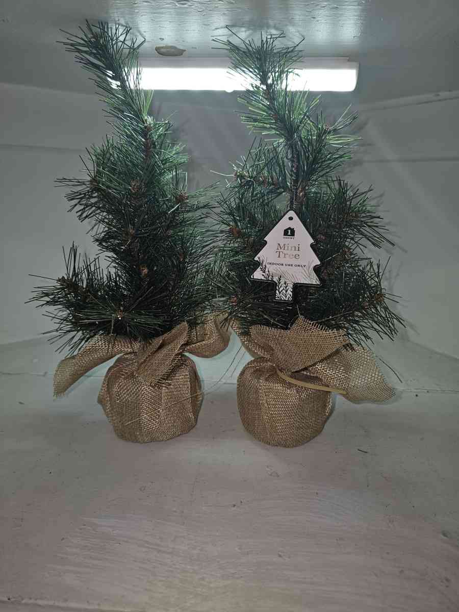 Christmas decoration lot for 25 - Indianapolis, Indiana - FleaMarketBay