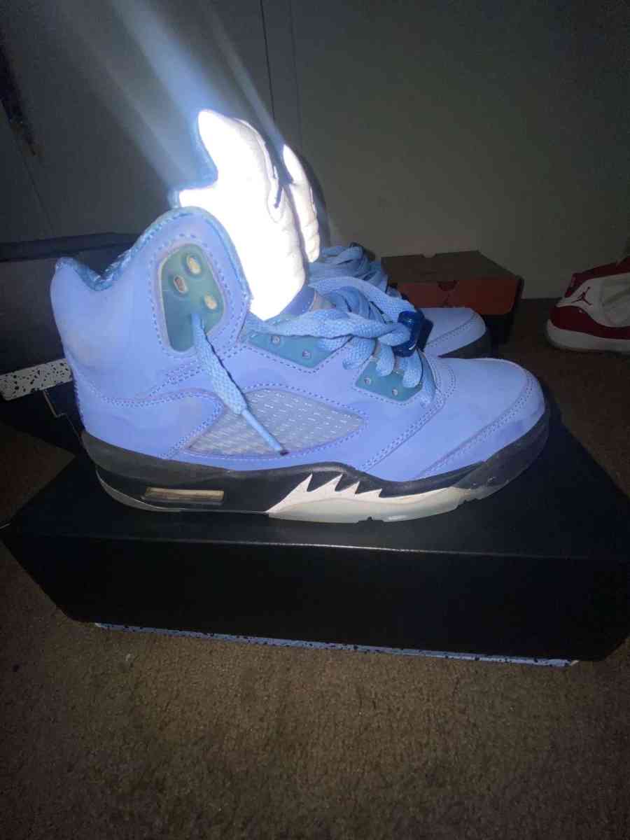 UNCJordan 5 - Admire, Kansas - FleaMarketBay
