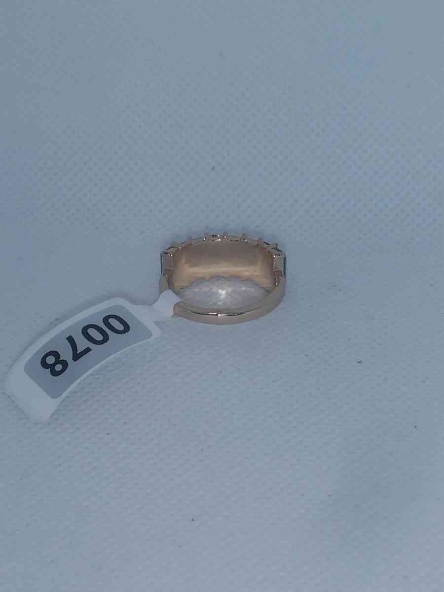 Straight Green Chic Rhinestone Ring - Roanoke, Virginia - FleaMarketBay