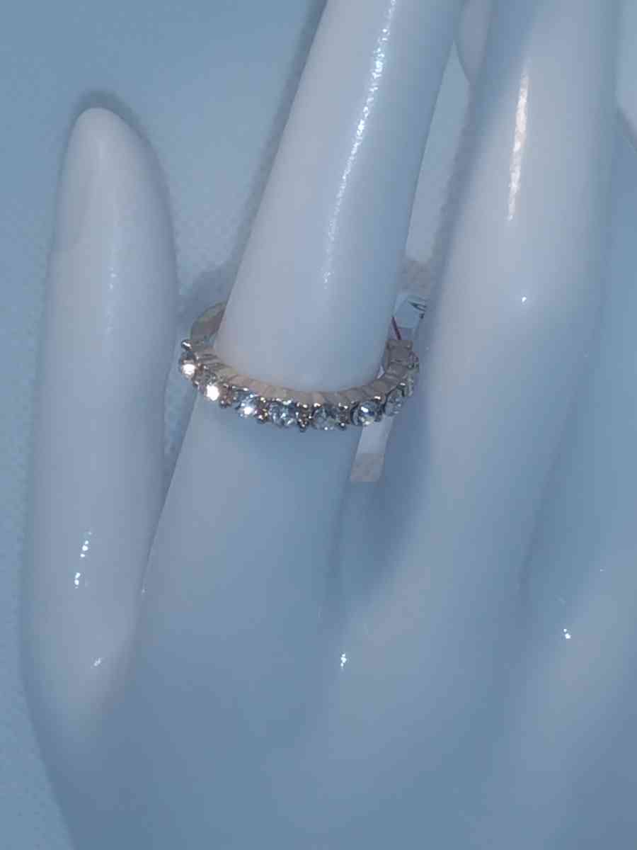 Medium White Stones Chic Rhinestone Ring - Roanoke, Virginia - FleaMarketBay