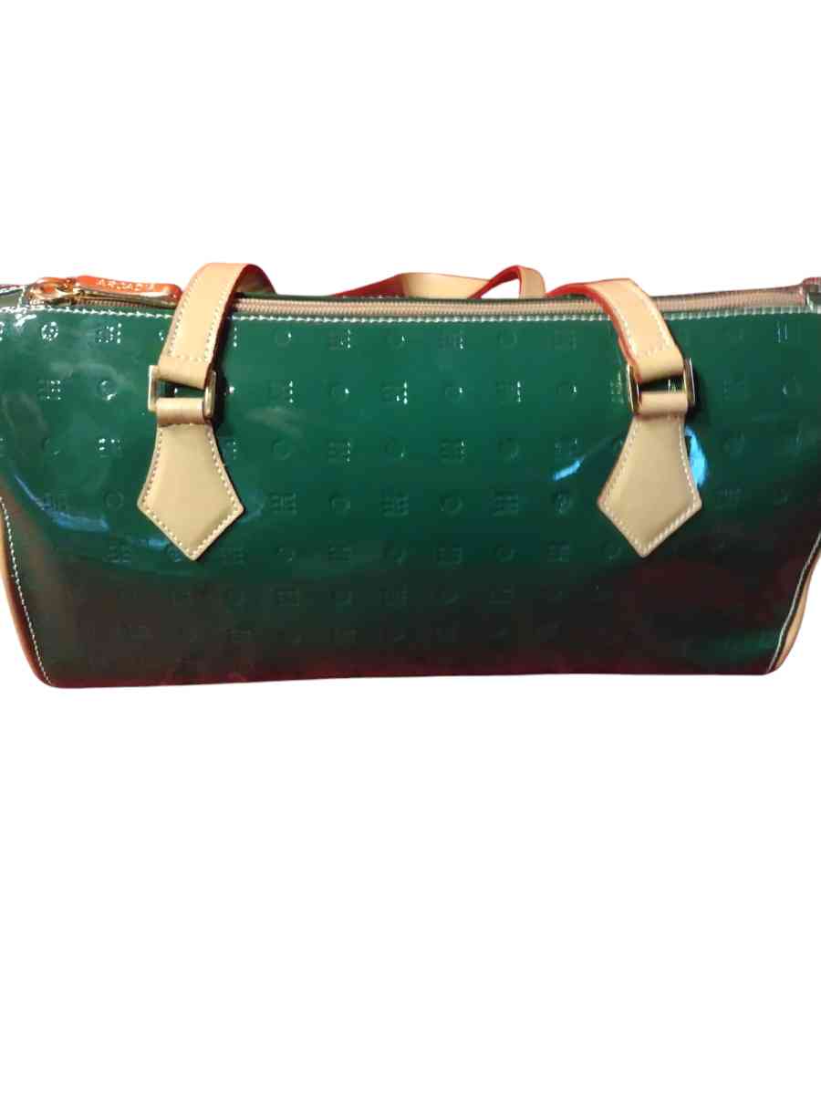 Arcadia lime green purse - Saint Louis, Missouri