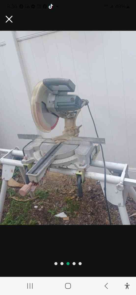 15 Amp Corded 12 in DoubleBevel Compound Miter Saw - West Palm Beach, Florida - FleaMarketBay