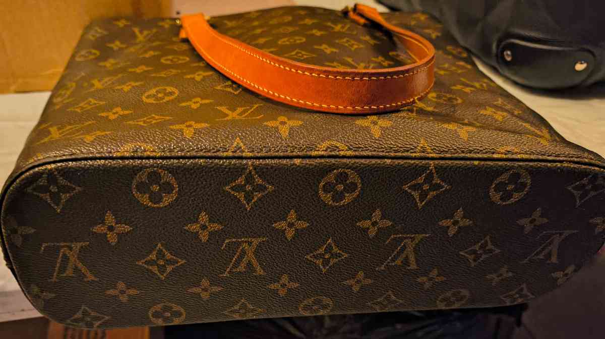 Louis Vuitton Vintage Handbag - Alexandria, Louisiana