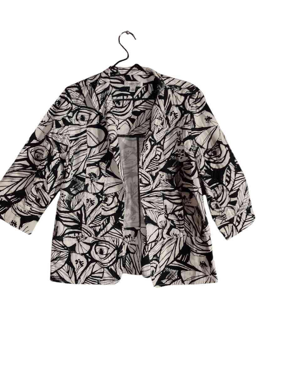 Coldwater Creek black and white floral jacket - Saint Louis, Missouri
