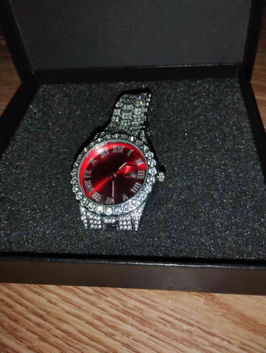 new costume jewelry - Saint Joseph, Missouri - FleaMarketBay