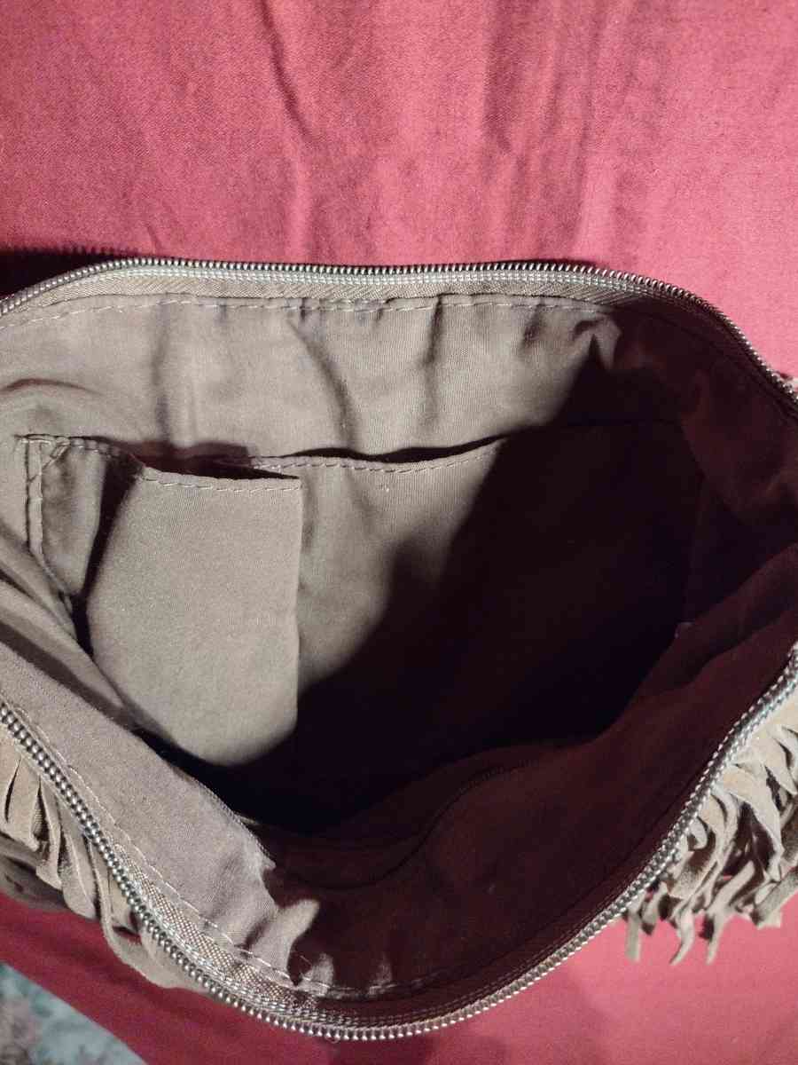 leather tassel purse - Saint Louis, Missouri - FleaMarketBay