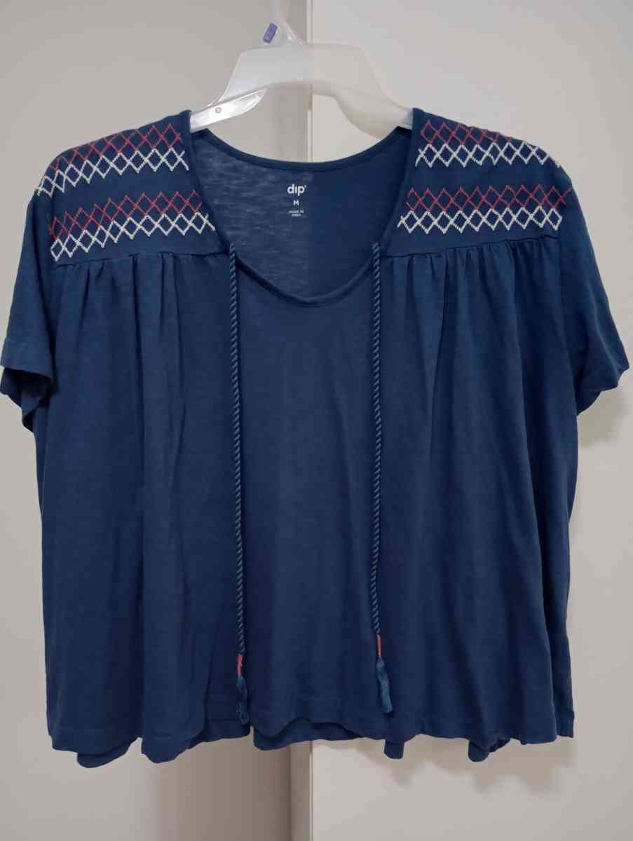 Womans Short Sleeve Blouse