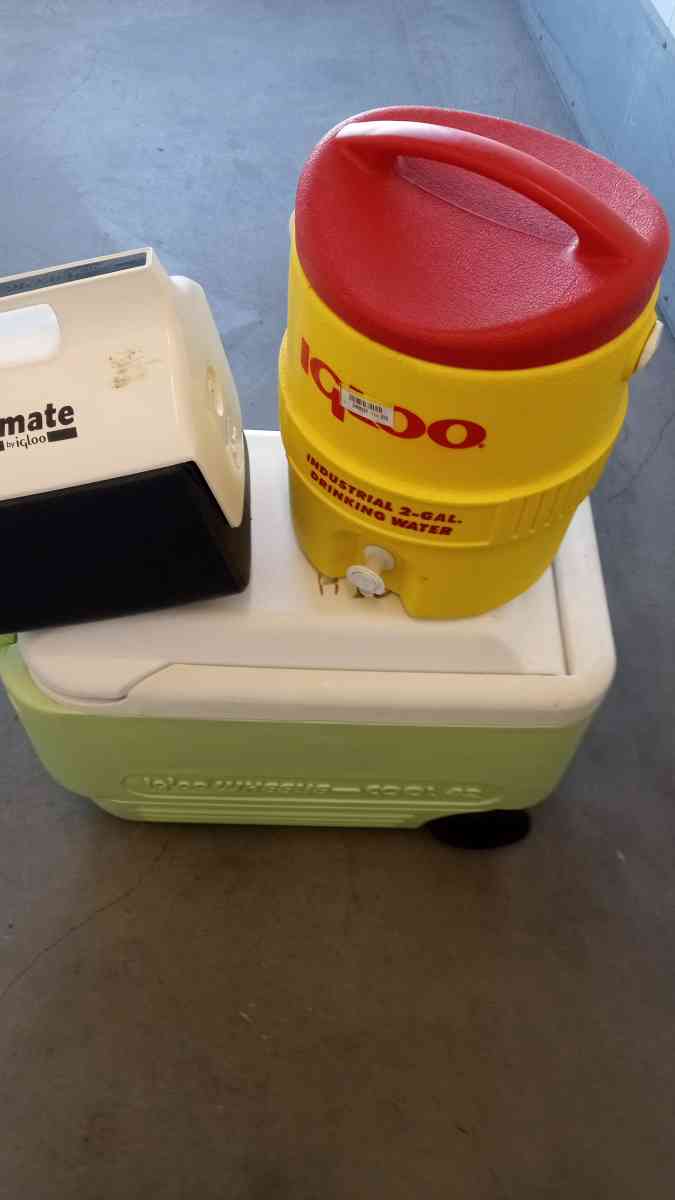 the 3 ice cooler - Atherton, California - FleaMarketBay