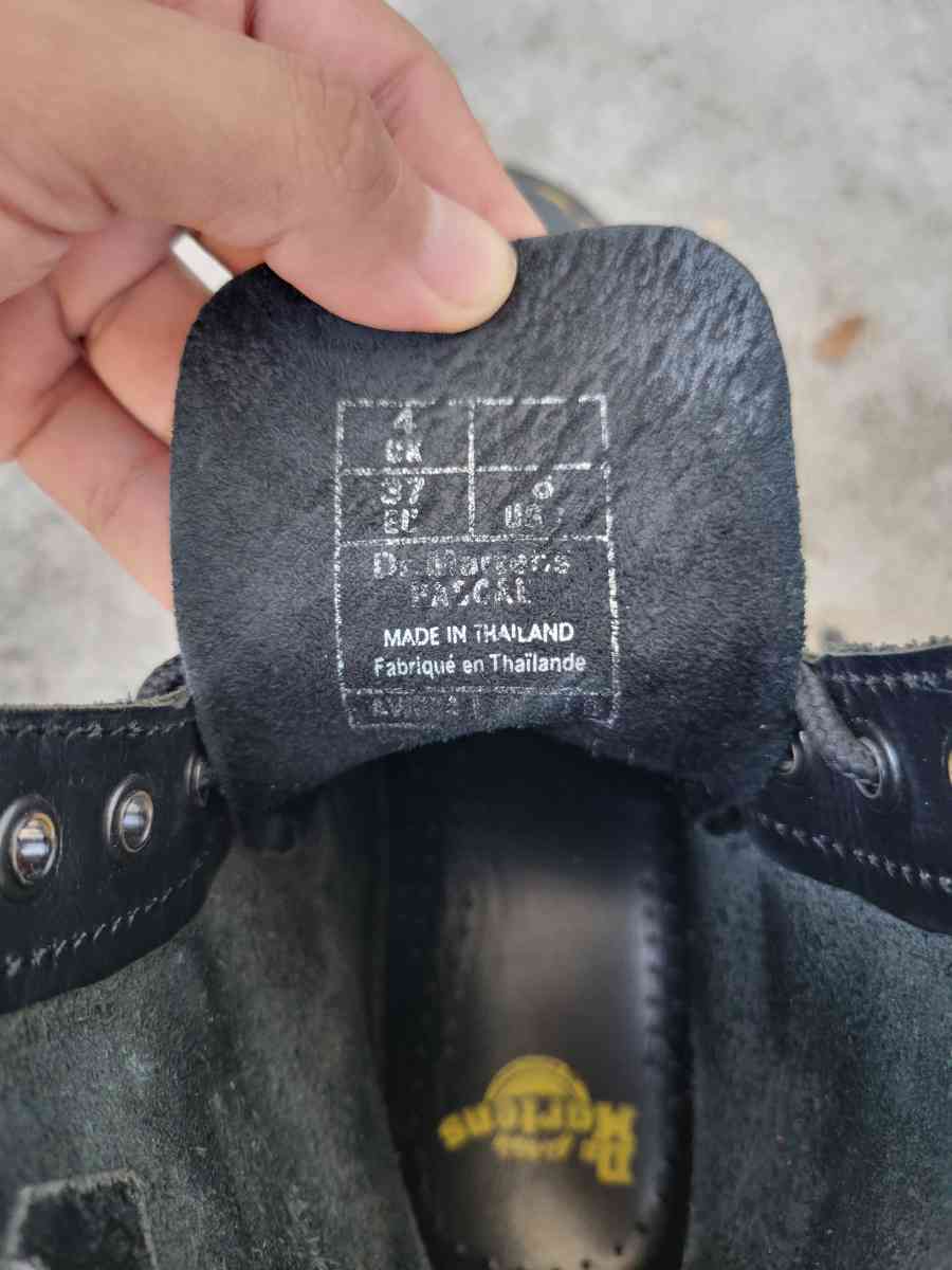 pascal doc martens boots - Orange, California - FleaMarketBay