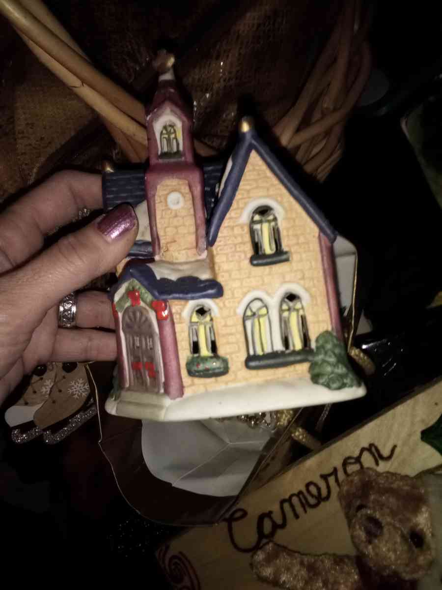 Christmas village house - Temple, Georgia - FleaMarketBay