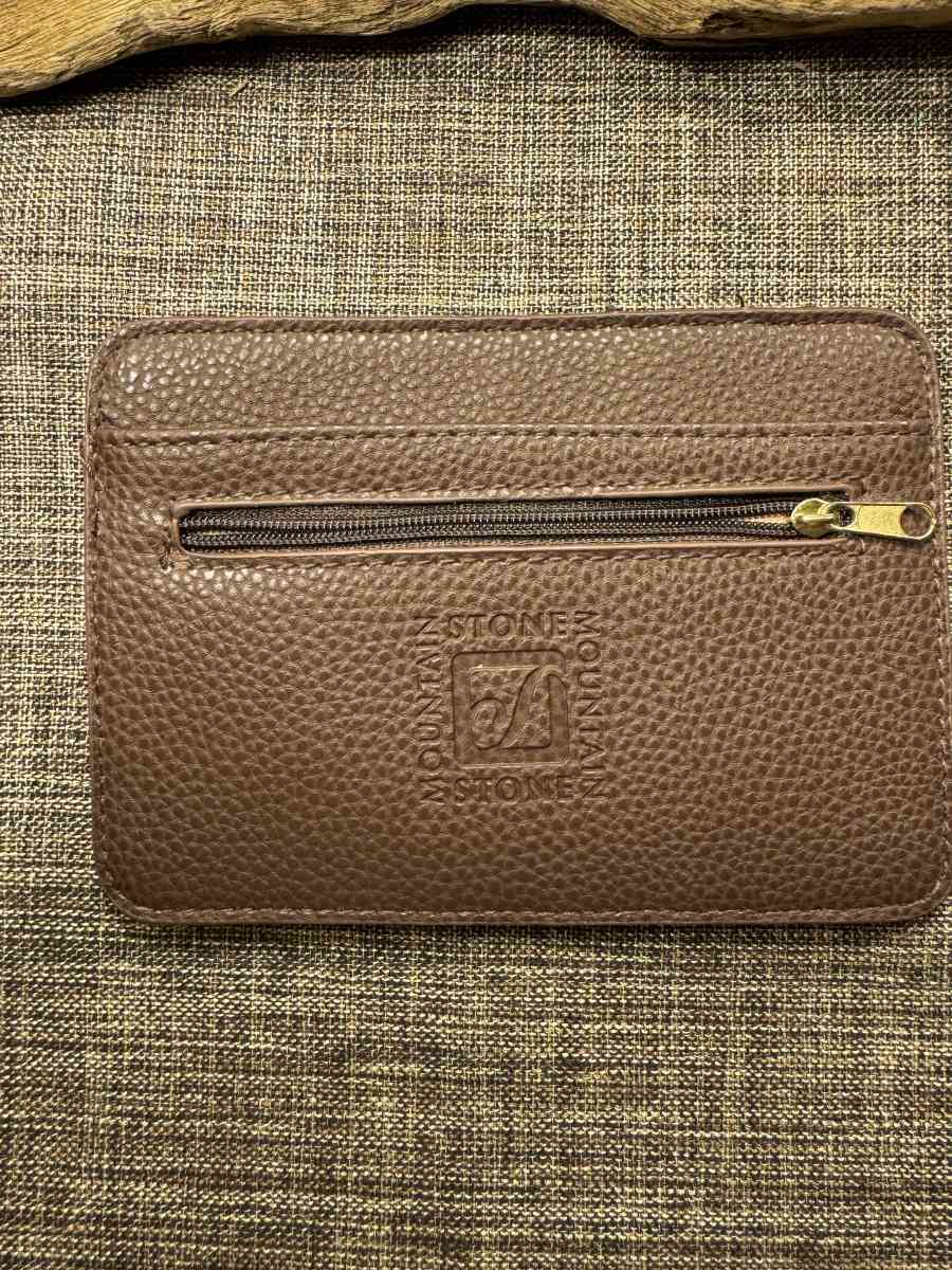 2038Stone Mountain Card Holder Brown Pebble Leather Embossed - Gallatin, Tennessee - FleaMarketBay