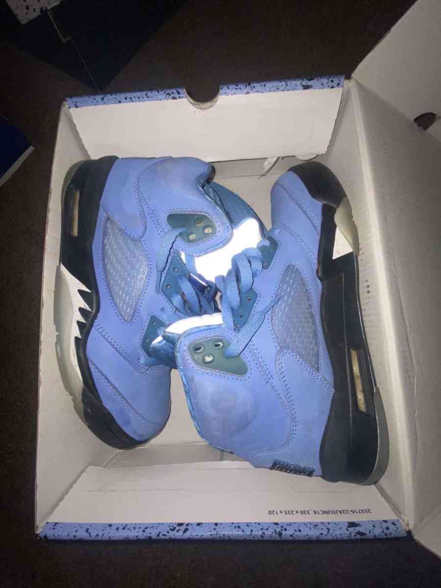 UNCJordan 5 - Admire, Kansas - FleaMarketBay
