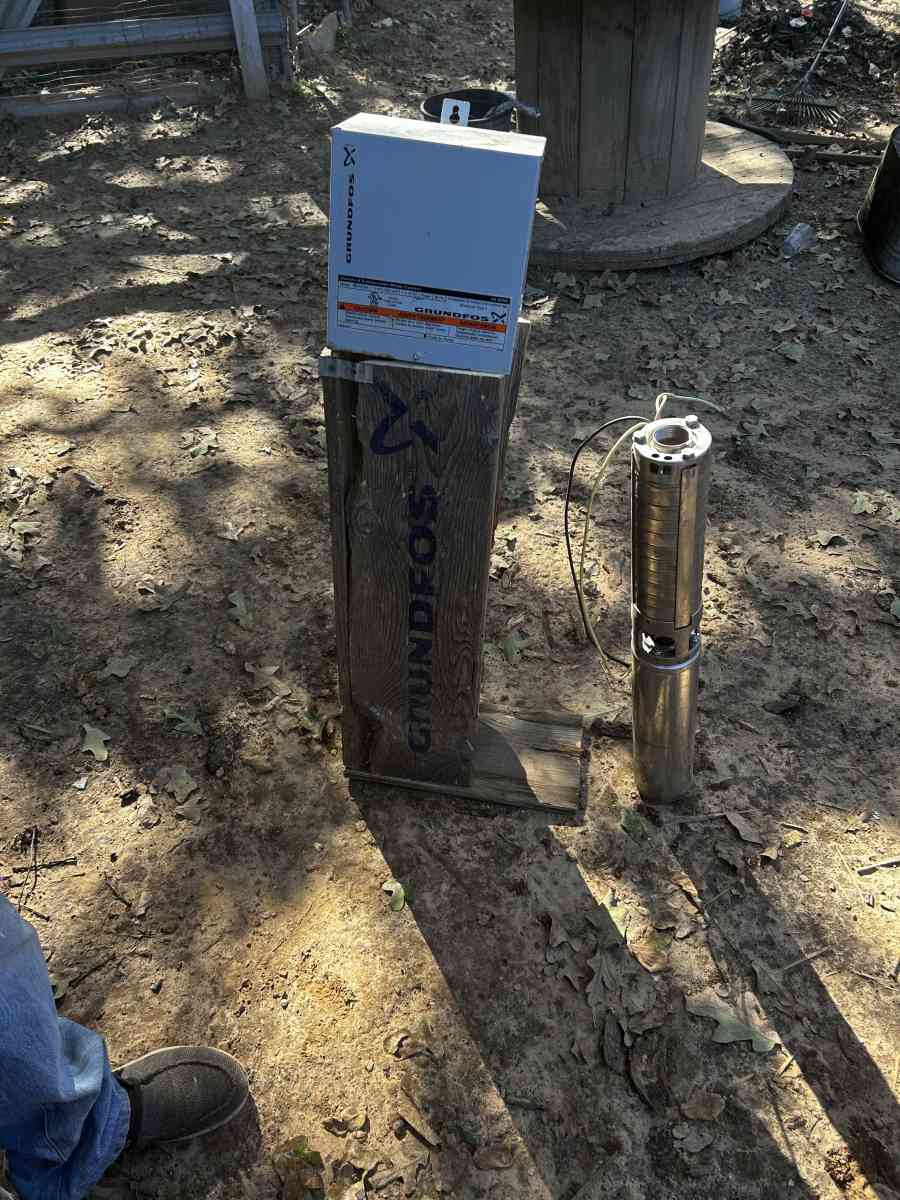 RPS 15HP 18RPS15 Up to 250ft Head 18 to 29GPM Deep Well Subm - Springtown, Texas - FleaMarketBay
