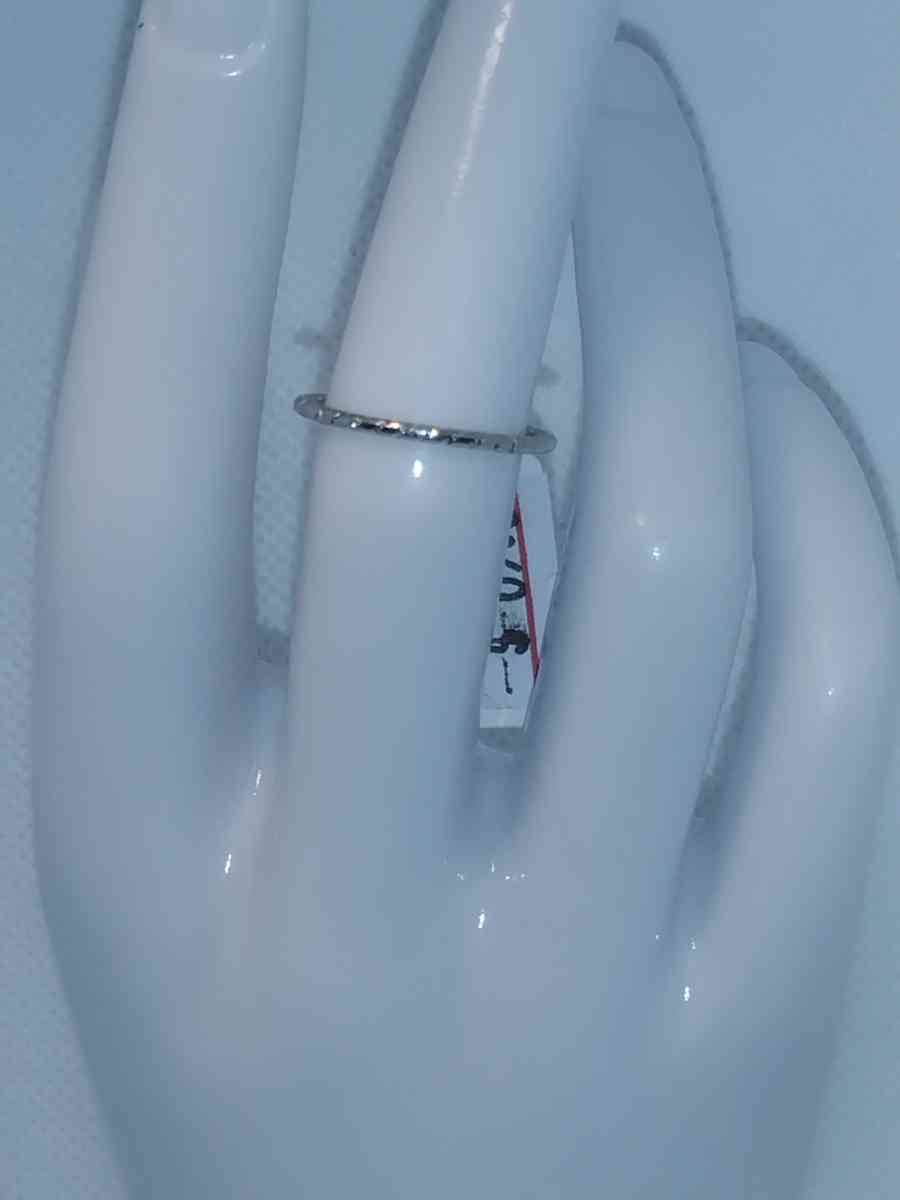 Ridged Band Ring RG - Roanoke, Virginia - FleaMarketBay