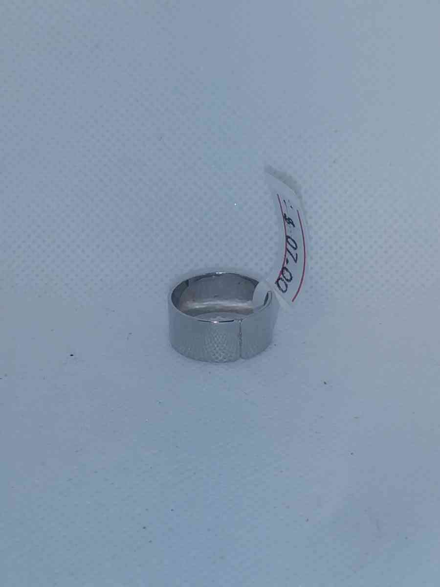 Wide Band Retro Geometric Ring - Roanoke, Virginia - FleaMarketBay