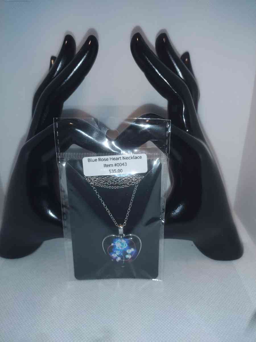 Blue Rose Heart Necklace - Roanoke, Virginia - FleaMarketBay
