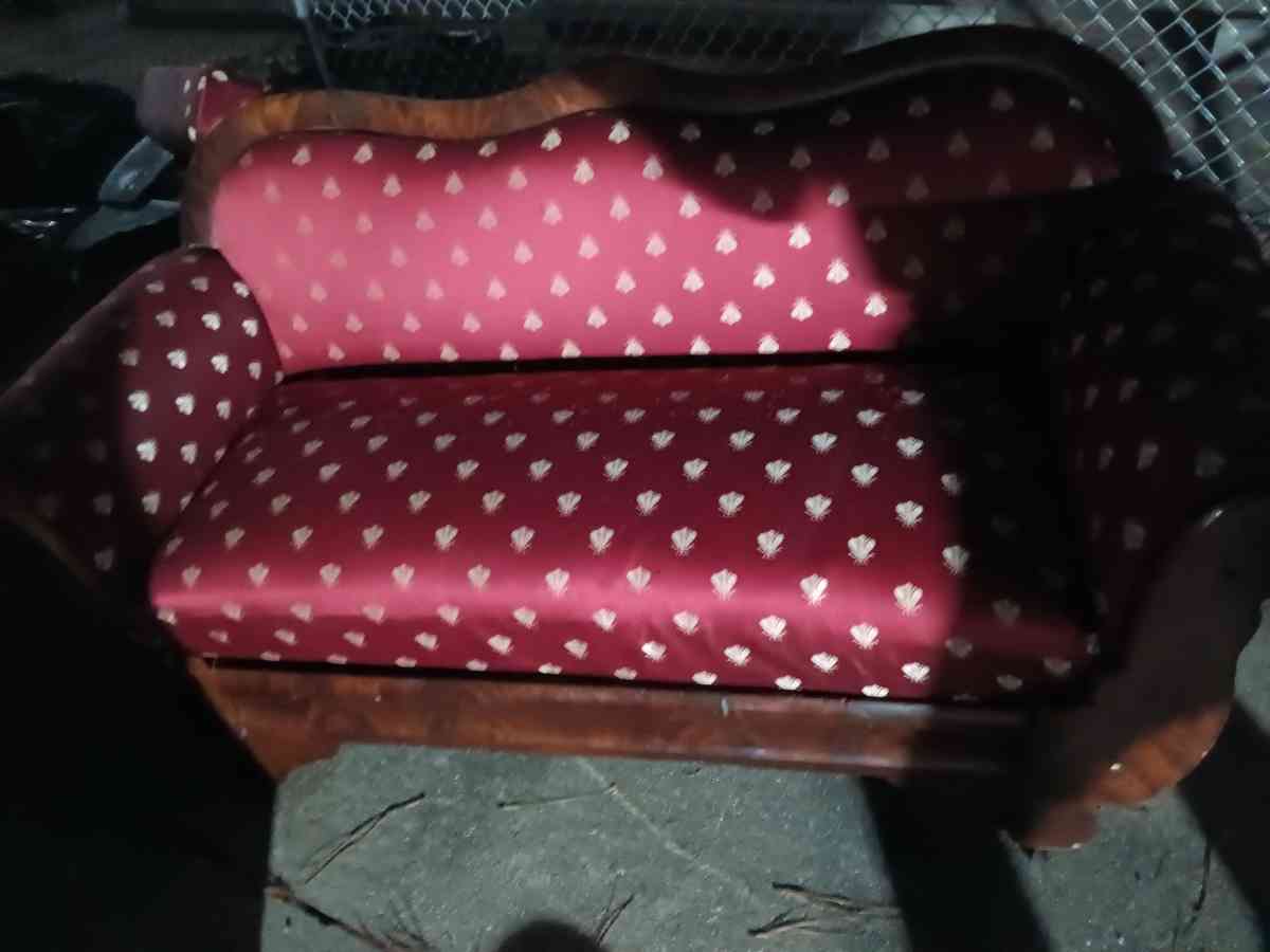 vintage couch - Raleigh, North Carolina