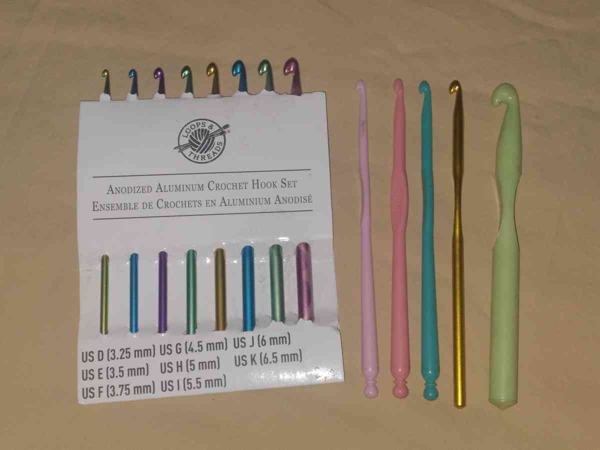 Yarn and Crochet Hooks - Aurora, Colorado - FleaMarketBay