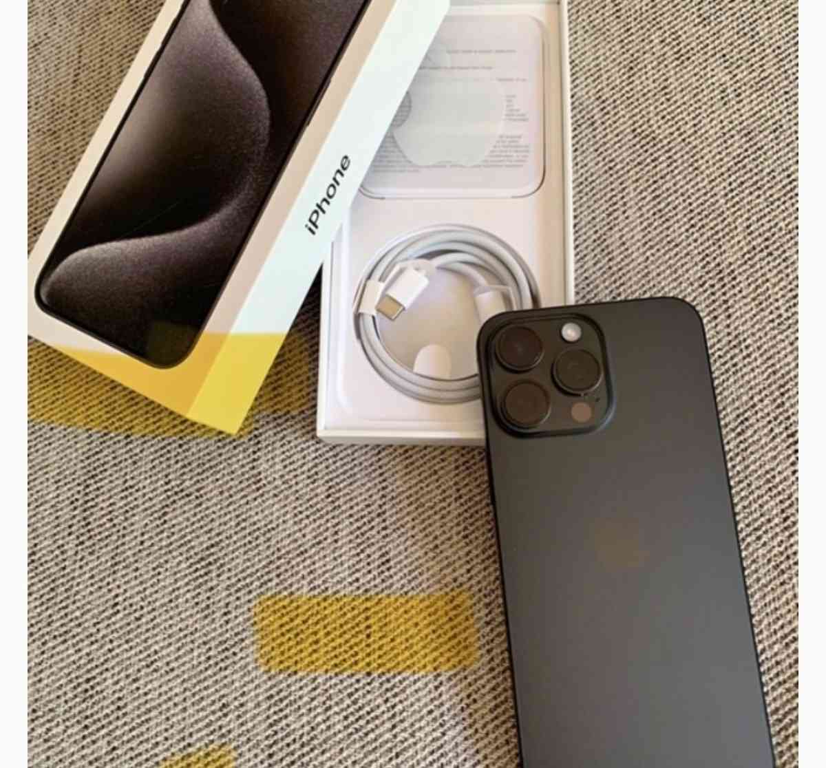 iPhone 15 pro max - Greensburg, Indiana - FleaMarketBay