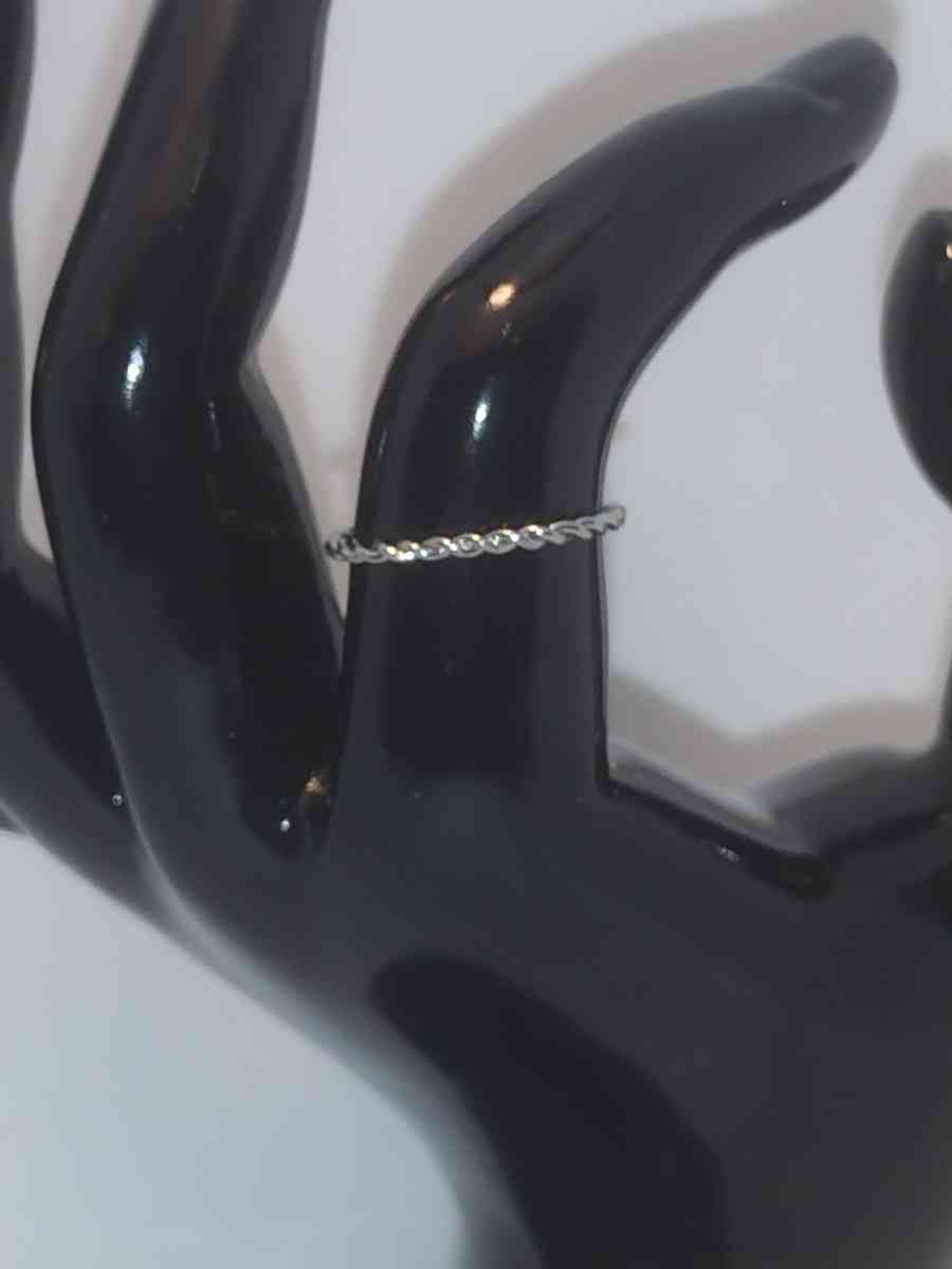 Braided Retro Geometric Ring - Roanoke, Virginia - FleaMarketBay