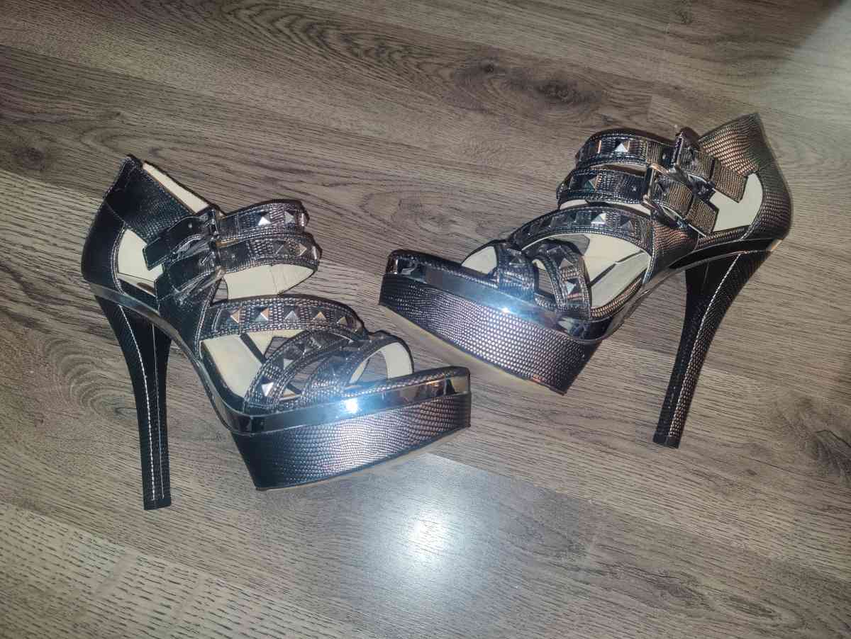 Michael Kors Heels - Kokomo, Indiana - FleaMarketBay