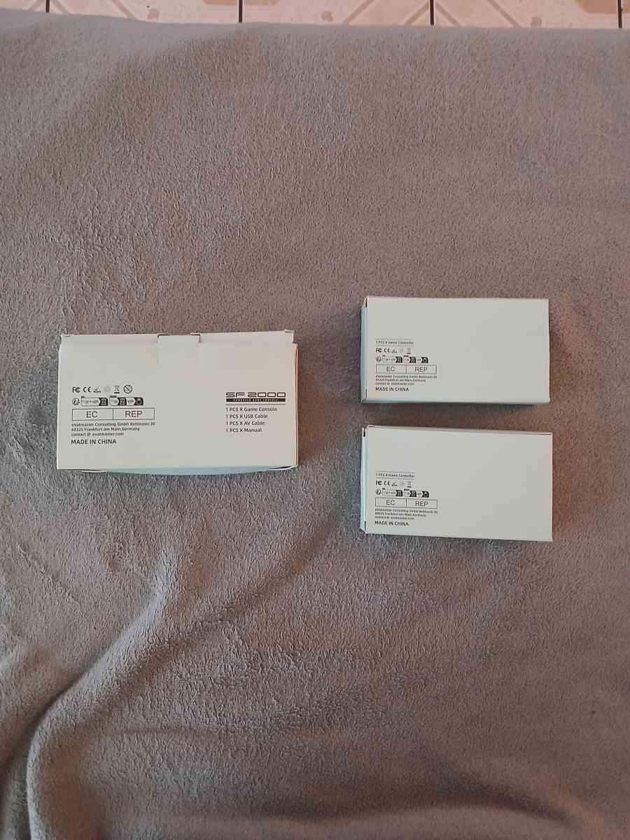 Data Frog SF2000 Handheld Game Console - North Hollywood, California - FleaMarketBay