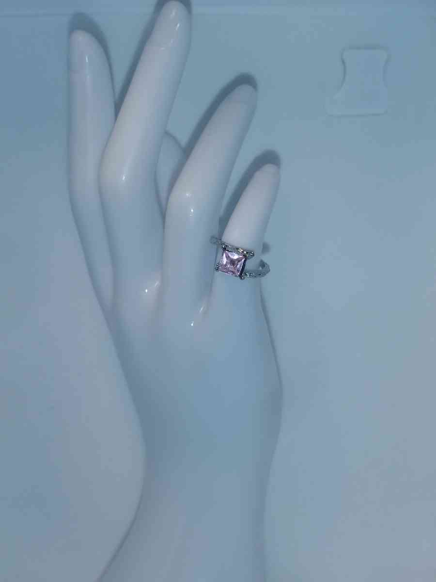 Split Square Silver Ring - Roanoke, Virginia - FleaMarketBay