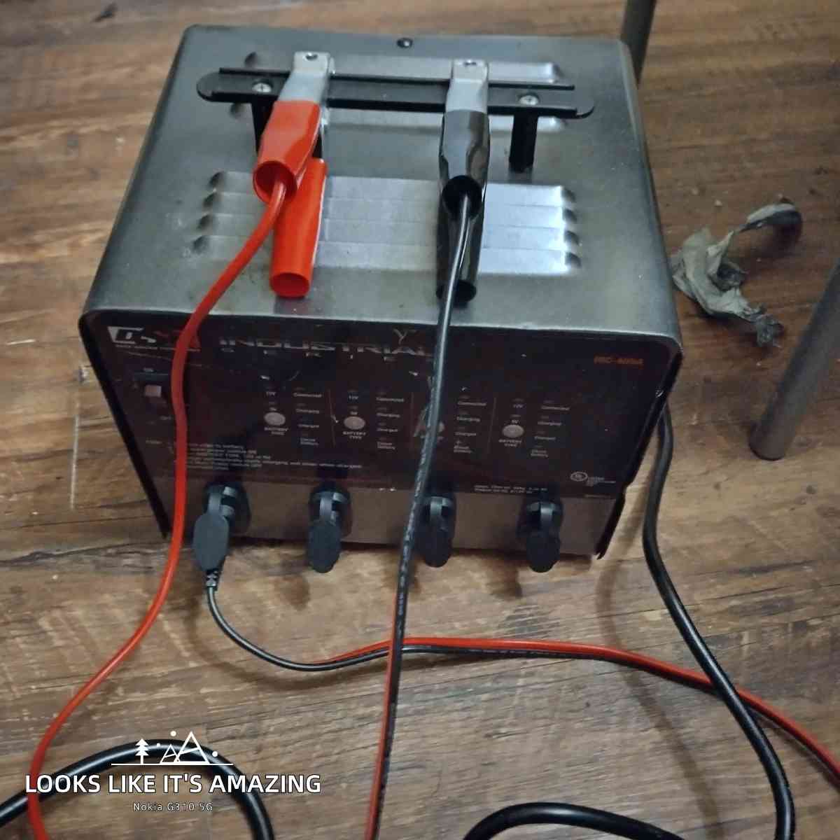 BATTERY CHARGER - Houston, Texas - FleaMarketBay