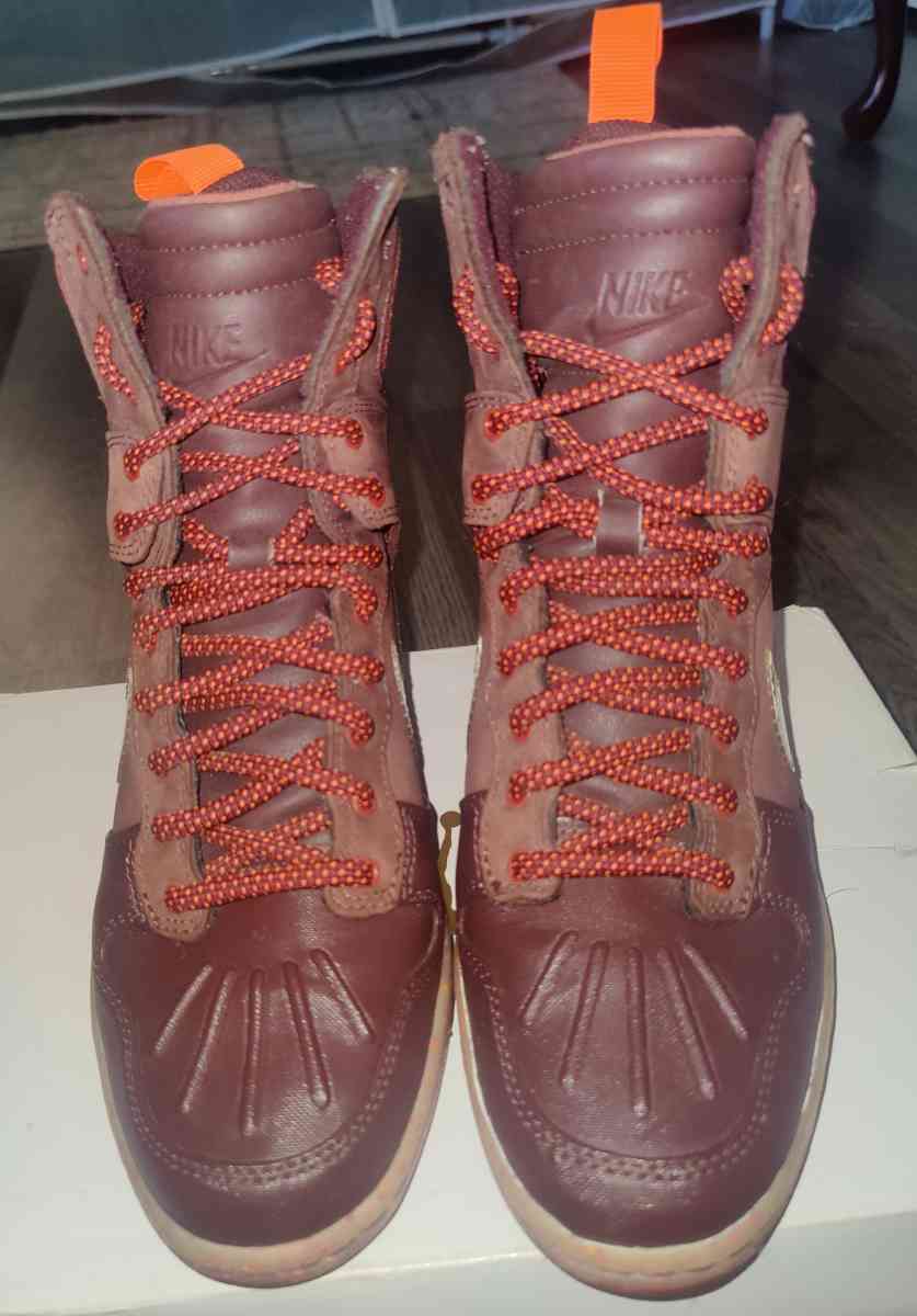 Nike Dunk SkiHigh Sneaker BootsRARE - Kokomo, Indiana - FleaMarketBay