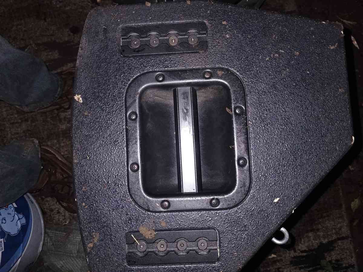 really nice good sounding great sounding speakers - Indianapolis, Indiana - FleaMarketBay