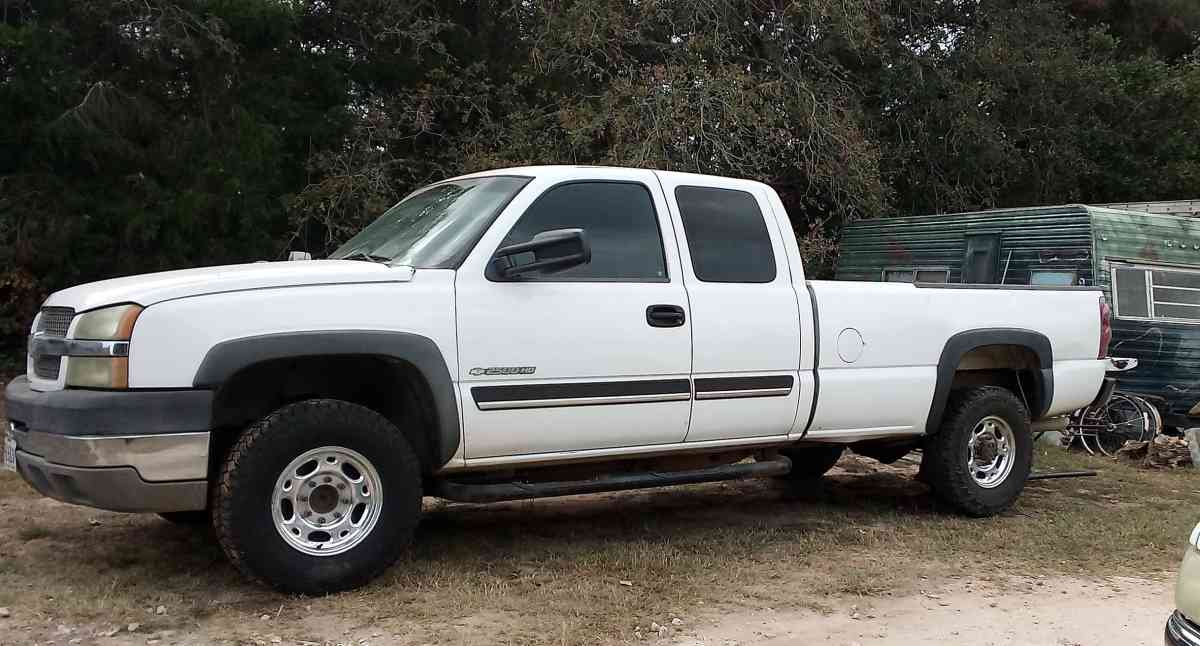 03 Chevy Silverado 2500  HD - Bastrop, Texas - FleaMarketBay