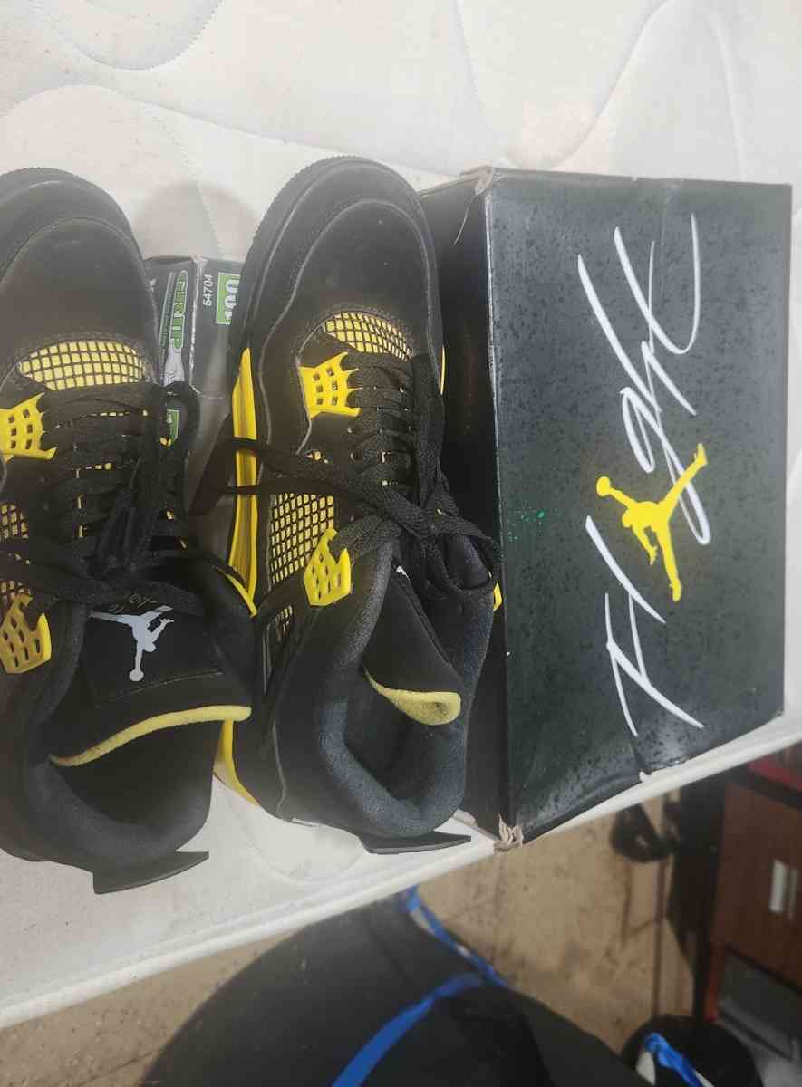 Jordan retro 4 yellow - Oklahoma City, Oklahoma