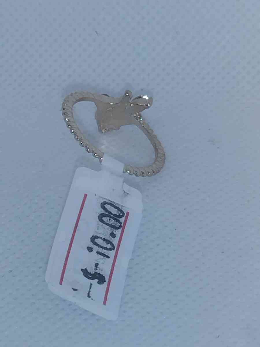 White Grape Chic Rhinestone Ring - Roanoke, Virginia - FleaMarketBay