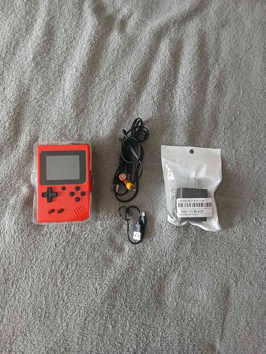 400 In 1 Retro Video Game Portable Console Game Box 8 Bit - North Hollywood, California - FleaMarketBay