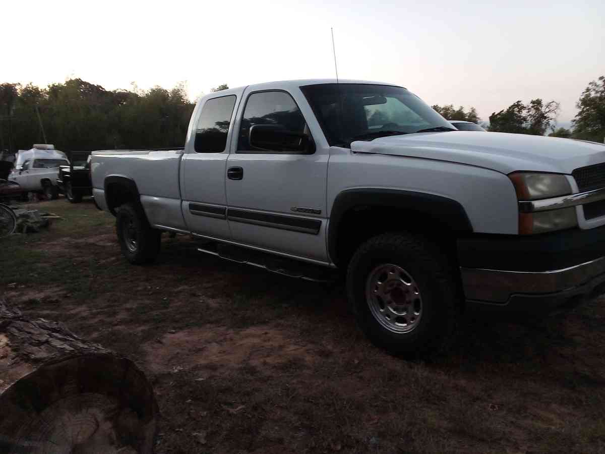 03 Chevy Silverado 2500  HD - Bastrop, Texas - FleaMarketBay