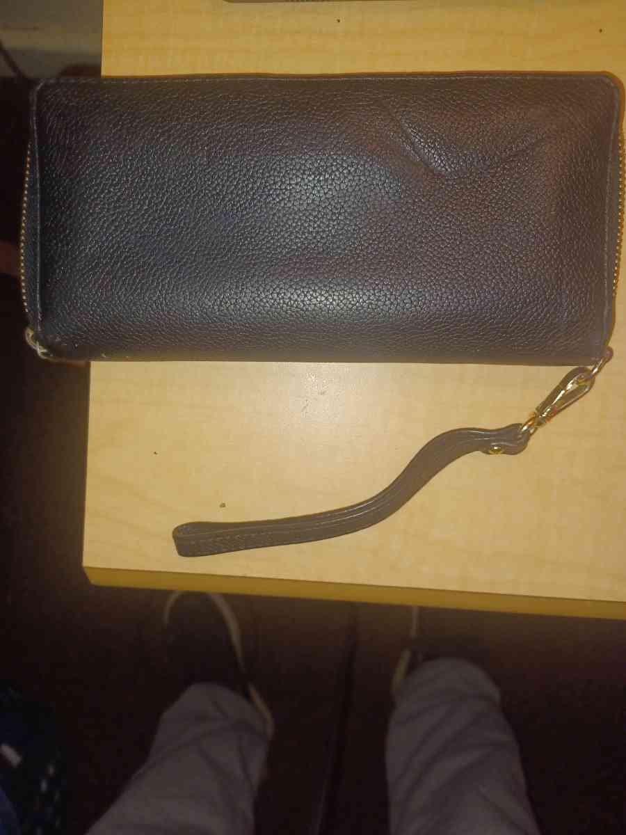 Michael kors wallet - Bellevue, Nebraska - FleaMarketBay