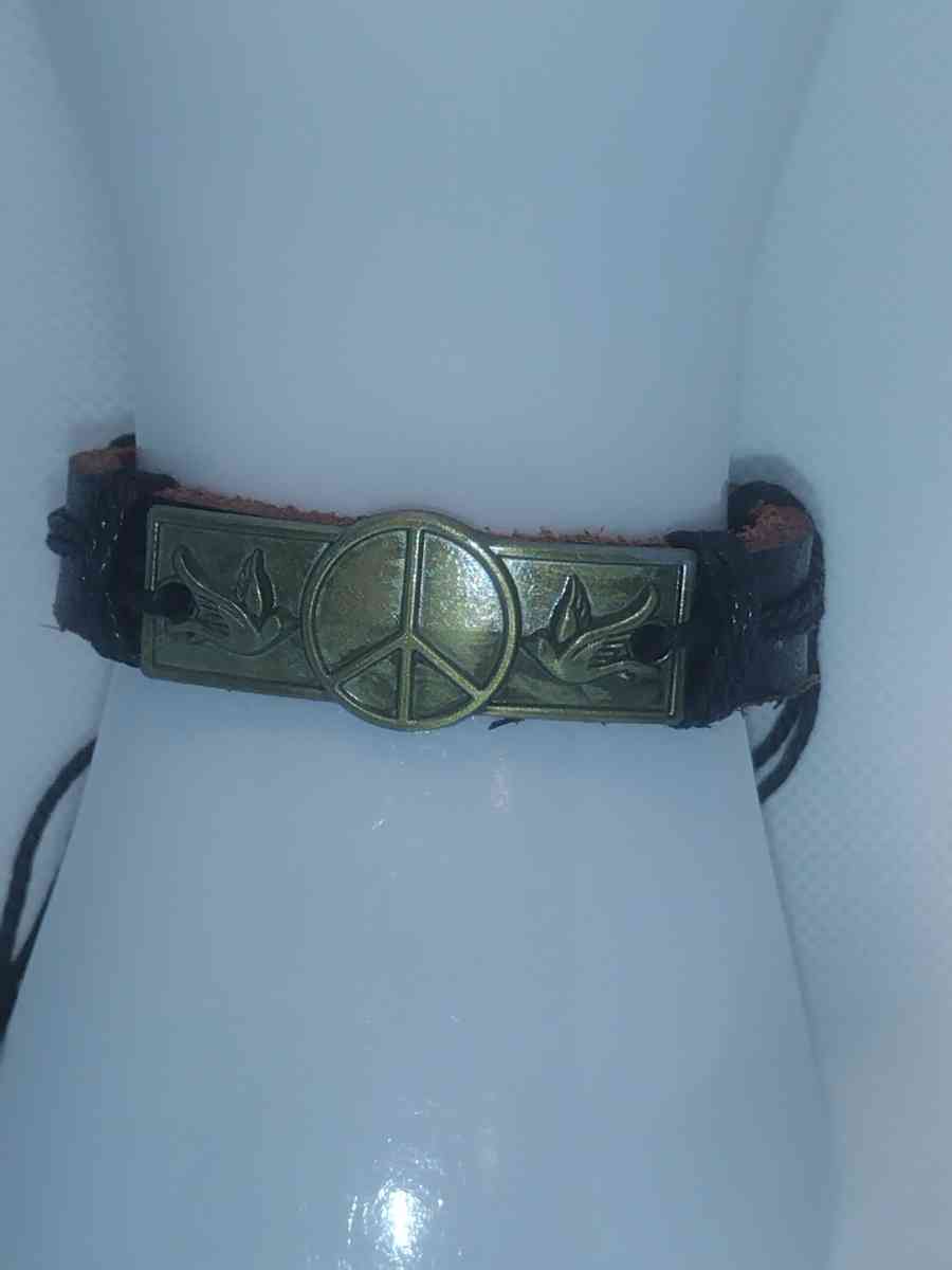 Doves Peace Leather Bracelet VCB - Roanoke, Virginia - FleaMarketBay
