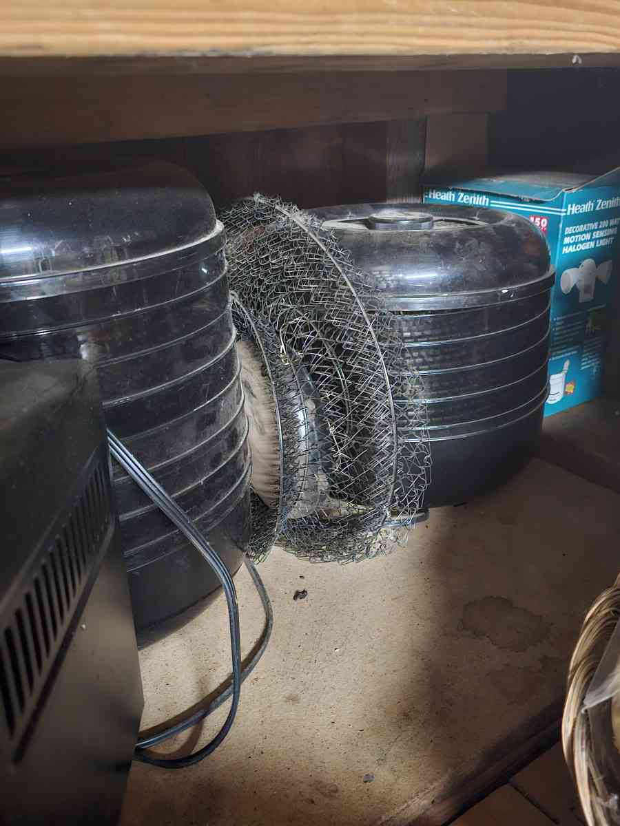 kitchen must haves - Nevada City, California - FleaMarketBay