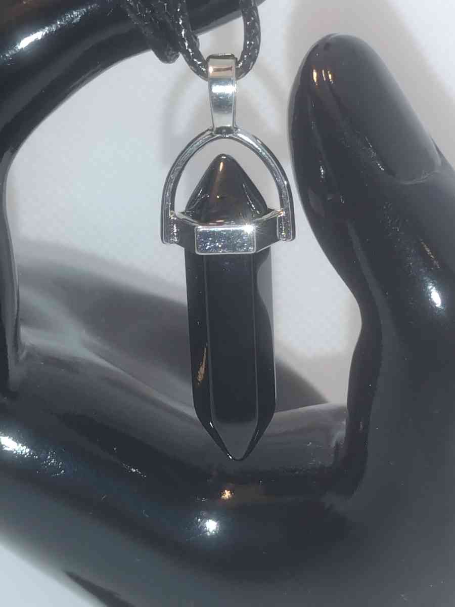 Onyx Glass Pendant Necklace - Roanoke, Virginia - FleaMarketBay