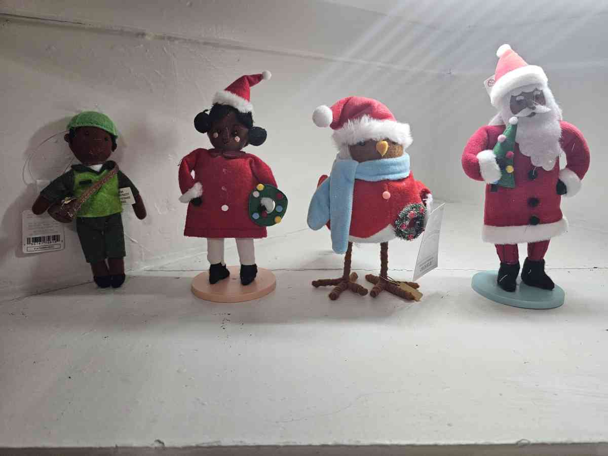 Christmas decoration lot for 25 - Indianapolis, Indiana