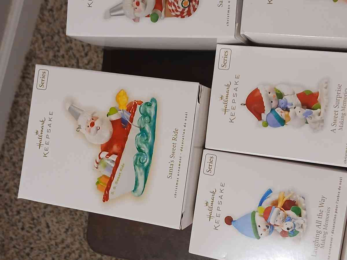 hallmark  keepsake christmas ornaments - Des Moines, Iowa - FleaMarketBay