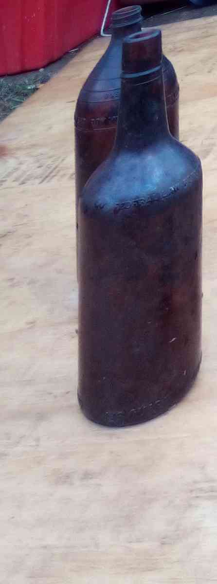 vintage jugs and bottles used but still in great shape - Scioto Furnace, Ohio - FleaMarketBay