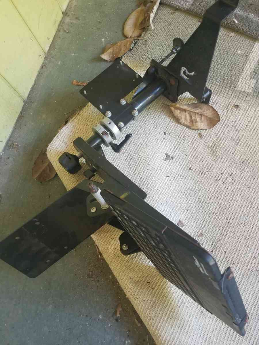 laptop stand for automobile - Pensacola, Florida - FleaMarketBay