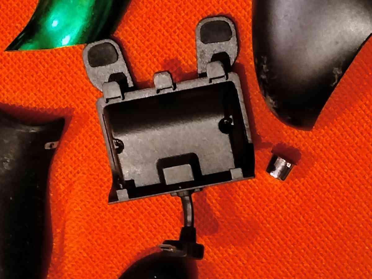 Microsoft Xbox OneSeries X Wireless ContParts Pieces Plus - Farmingdale, New York - FleaMarketBay