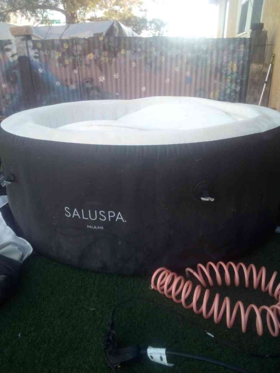 SaluSpa inflatable Hot tub - Albuquerque, New Mexico