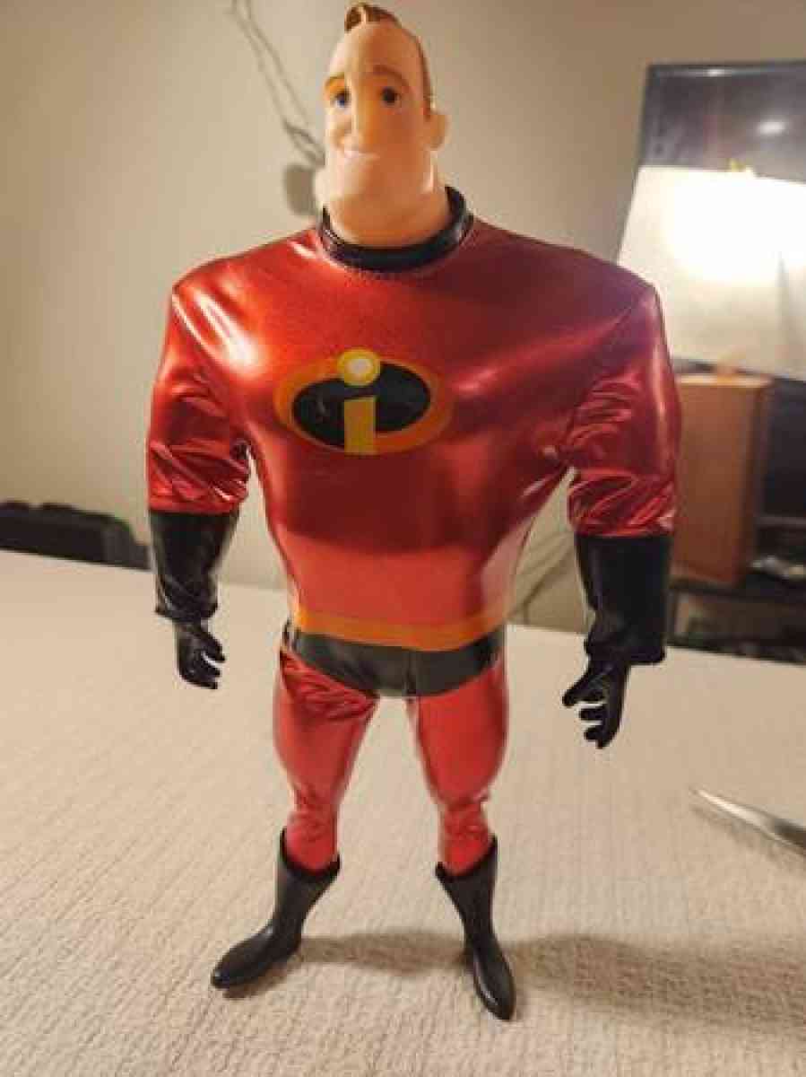 Mr Incredible action figure - Clinton, Massachusetts