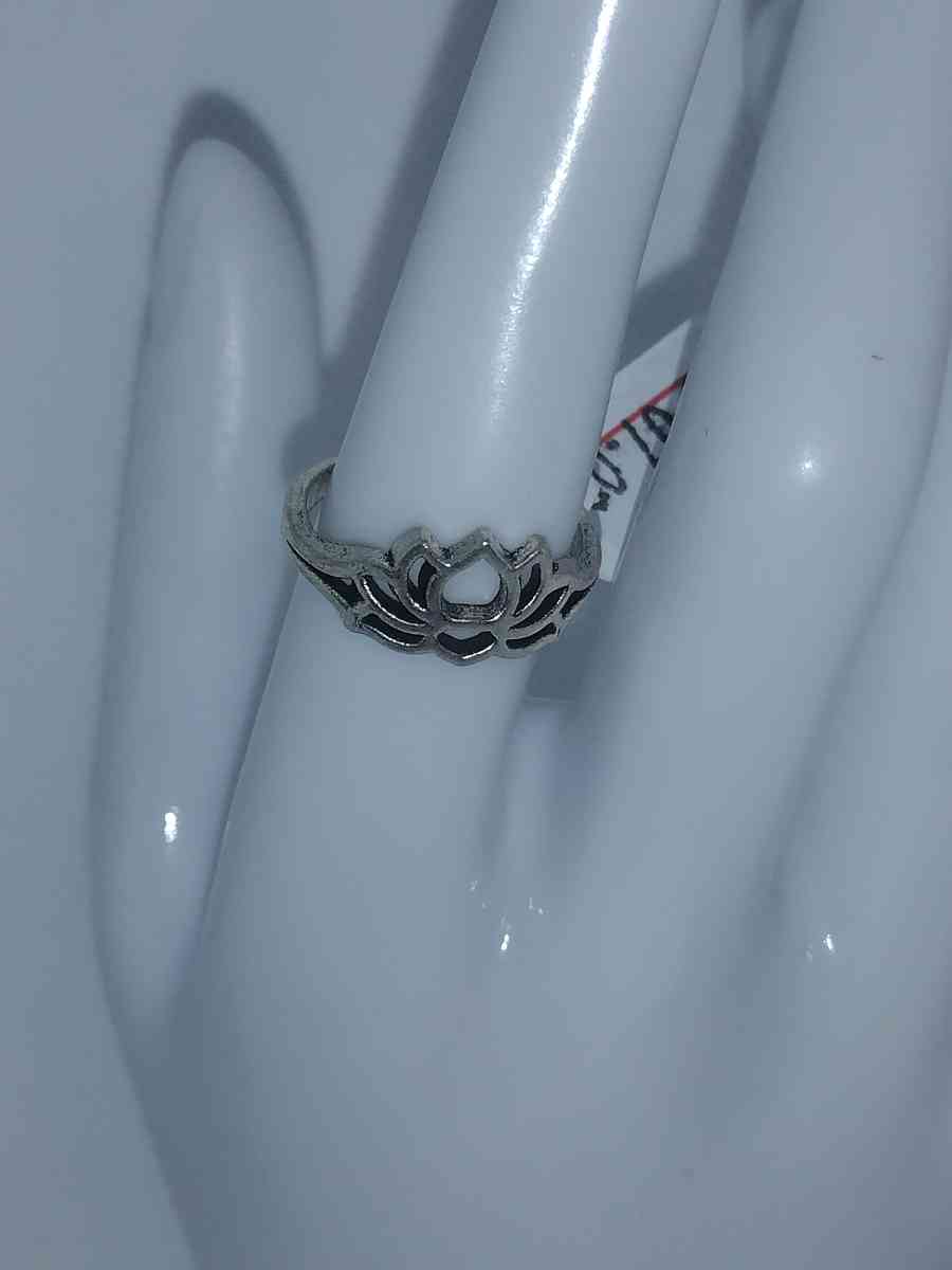 Silver Lotus Flower Ring - Roanoke, Virginia