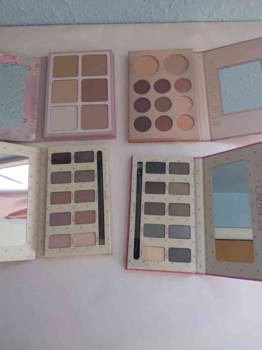 eyeshadow palettes - Houston, Texas - FleaMarketBay