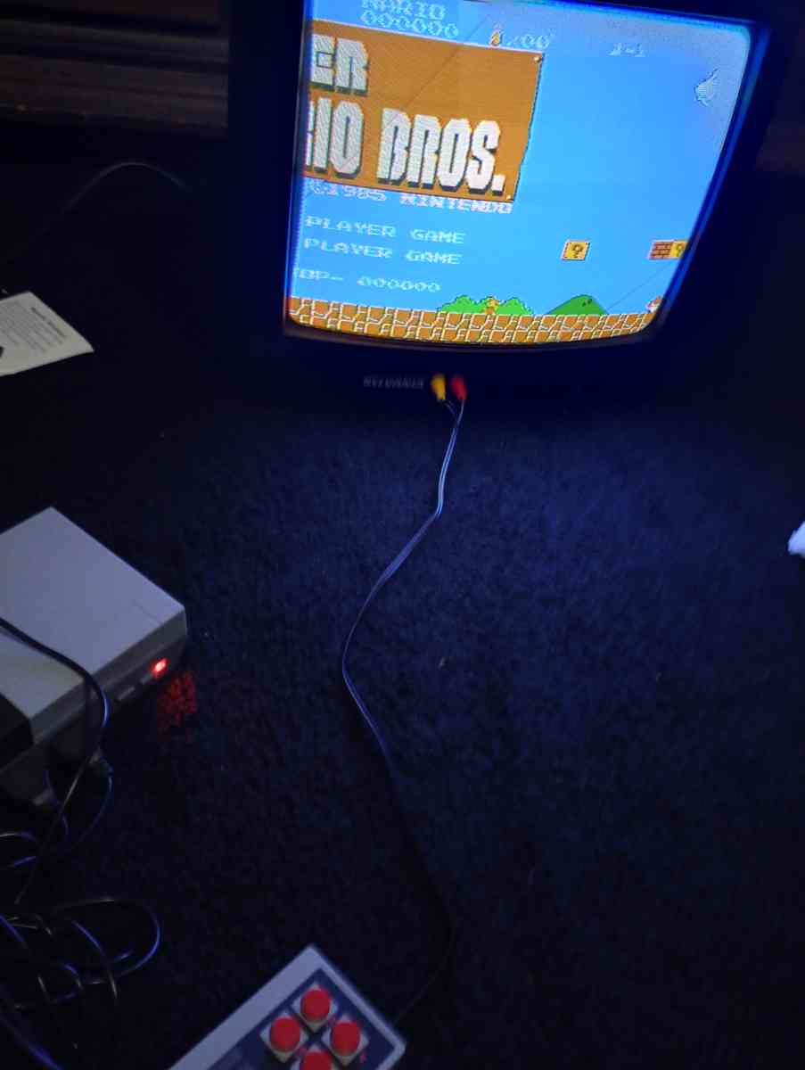 Vintage Sylvania TVK131 Television 13 TV Retro Tube - Hattiesburg, Mississippi - FleaMarketBay